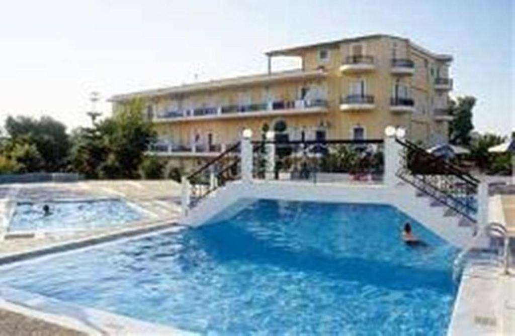 Vantaris Garden Paralia Kourna Exterior foto